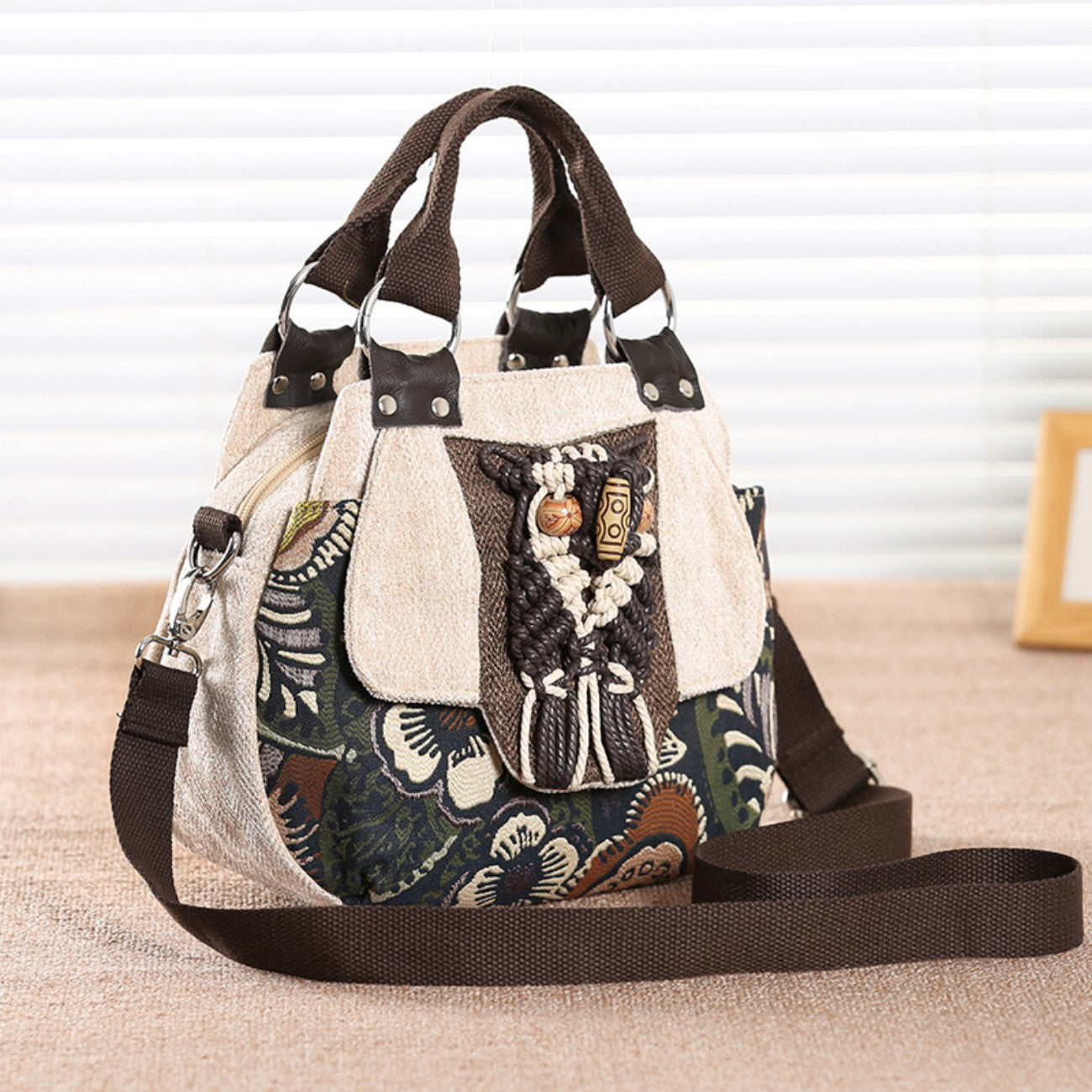 Ladies canvas tote can be carried by hand, crossbody, portable for commuting, birthday gift for girlfriend and mother