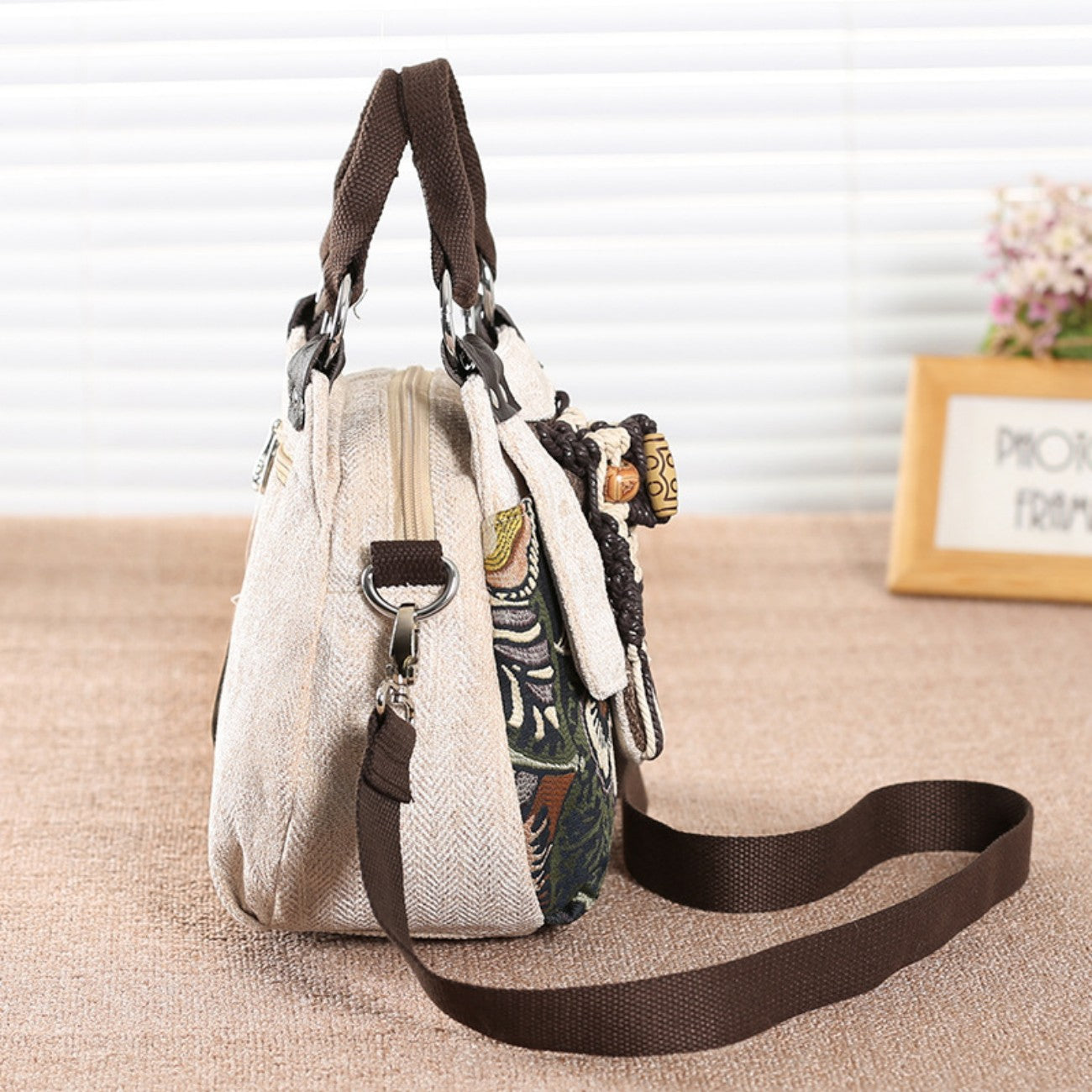 Ladies canvas tote can be carried by hand, crossbody, portable for commuting, birthday gift for girlfriend and mother